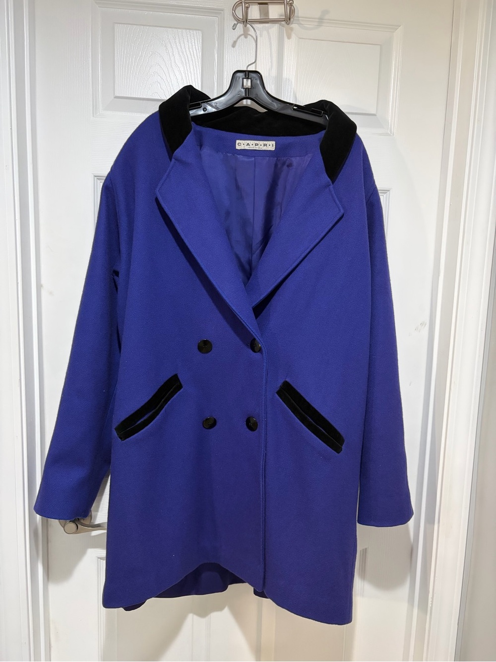 CAPRI Vintage Double-Breasted Women's Wool Coat in Royal Blue/Purple